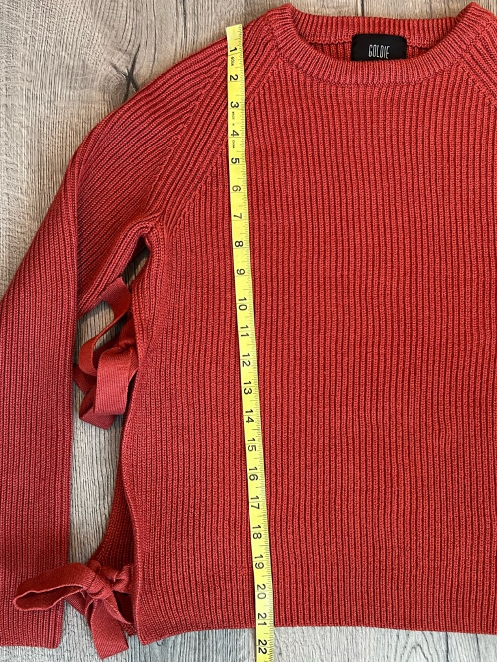 Goldie crew neck side-tie Sweater - Picture 4 of 8